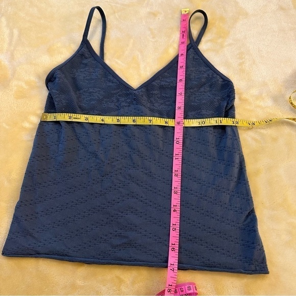 *E by Eloise XS/S cropped cami - Picture 5 of 5